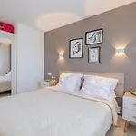 Royal Marine-2 By Interhome