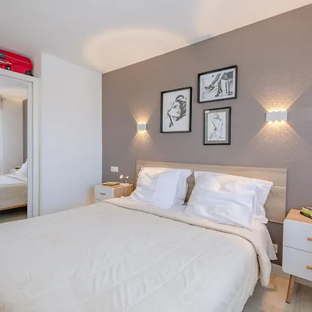 Royal Marine-2 By Interhome